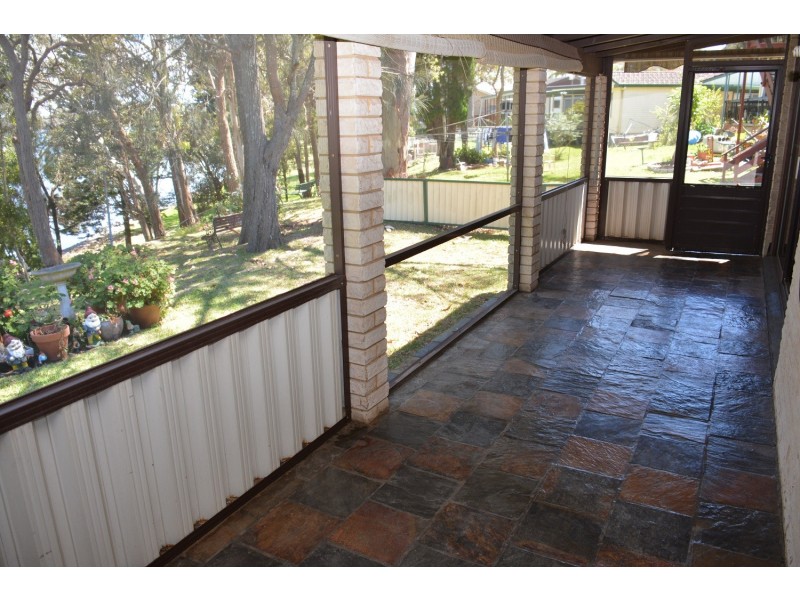 123 Kullaroo rd, Summerland Point NSW 2259