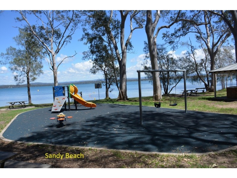 123 Kullaroo rd, Summerland Point NSW 2259