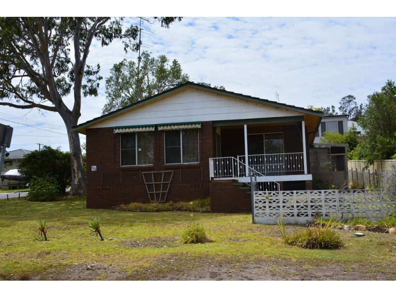 132 Kullaroo Road, Summerland Point NSW 2259