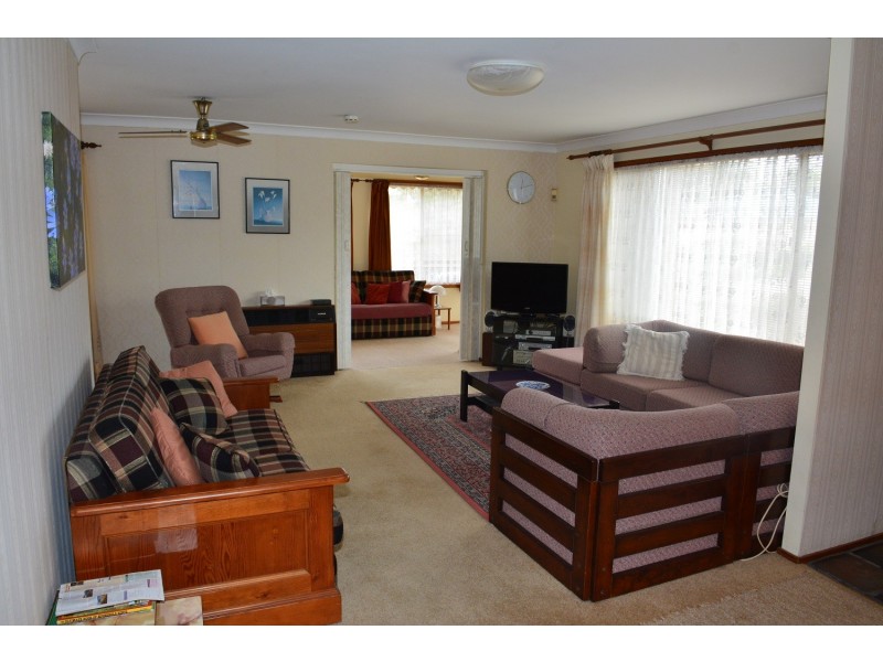 132 Kullaroo Road, Summerland Point NSW 2259