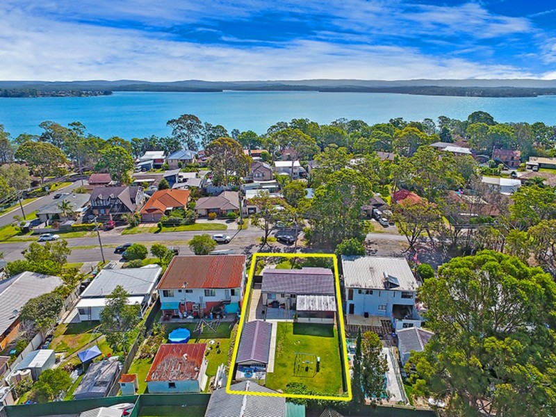 148 Cams Blvd, Summerland Point NSW 2259