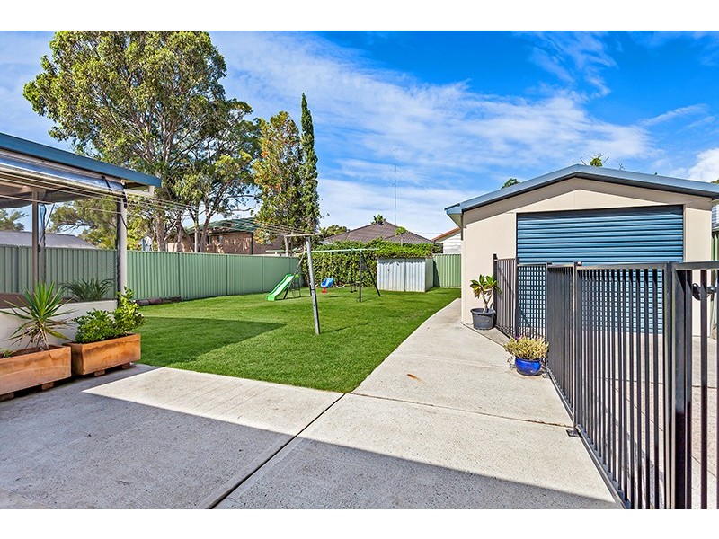 148 Cams Blvd, Summerland Point NSW 2259