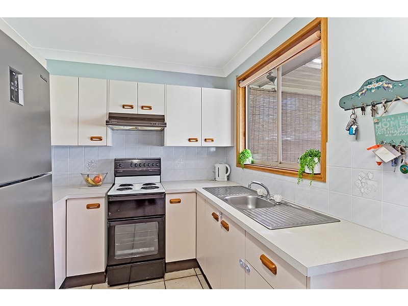 148 Cams Blvd, Summerland Point NSW 2259