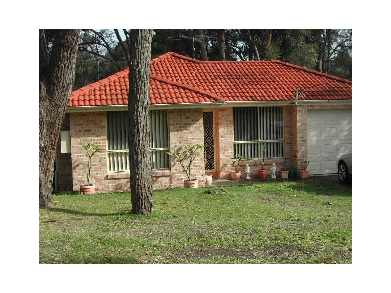 24 Muraban Rd, Summerland Point NSW 2259