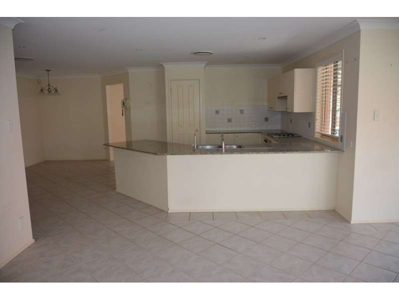 2 Mistral Close, Gwandalan NSW 2259