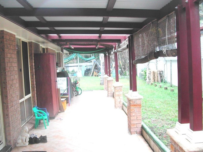 68 Elizabeth Bay Drive, Lake Munmorah NSW 2259