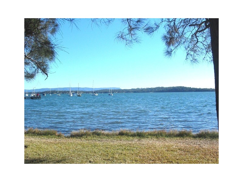 73 Kullaroo Road, Summerland Point NSW 2259