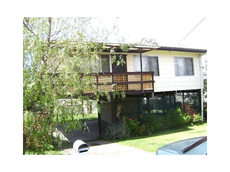 19 Larapinta Street, Gwandalan NSW 2259