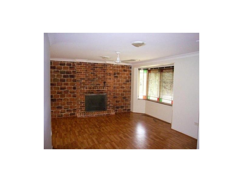 8 ANCHORAGE CIRCLE, Summerland Point NSW 2259