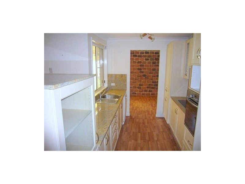 8 ANCHORAGE CIRCLE, Summerland Point NSW 2259