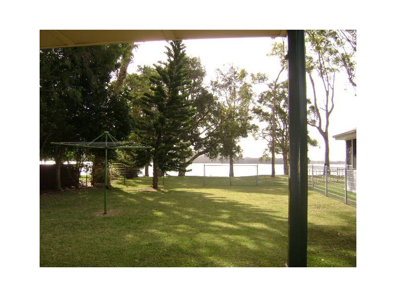 12 SUNSET PARADE, Chain Valley Bay NSW 2259