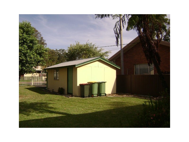 12 SUNSET PARADE, Chain Valley Bay NSW 2259