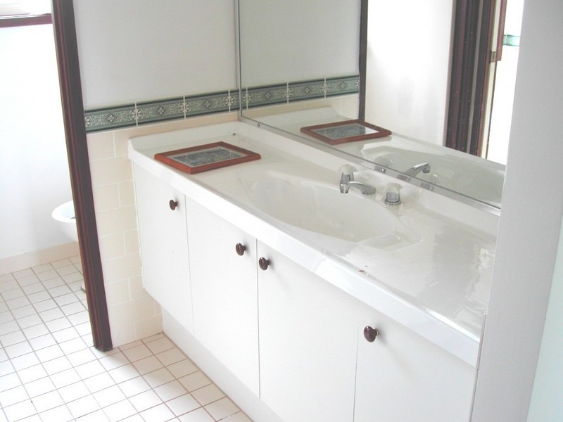 2 Anchorage Circle, Summerland Point NSW 2259