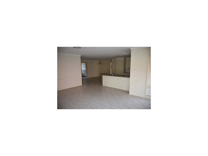 2 Mistral Close, Gwandalan NSW 2259