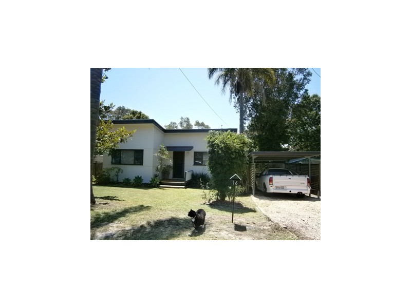 16 KAPALA ROAD, Summerland Point NSW 2259