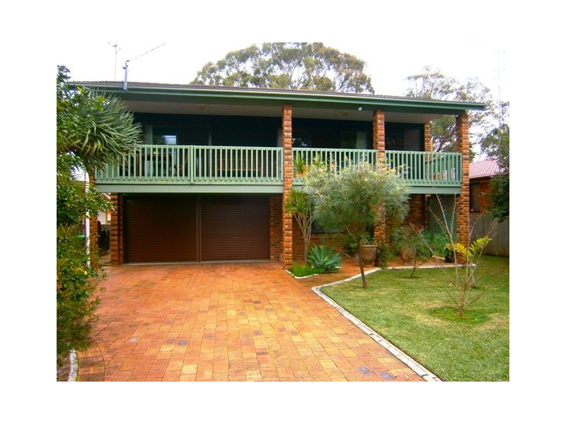 52 Sunrise Avenue, Budgewoi NSW 2262