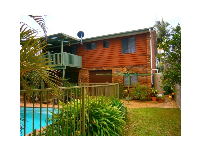 52 Sunrise Avenue, Budgewoi NSW 2262