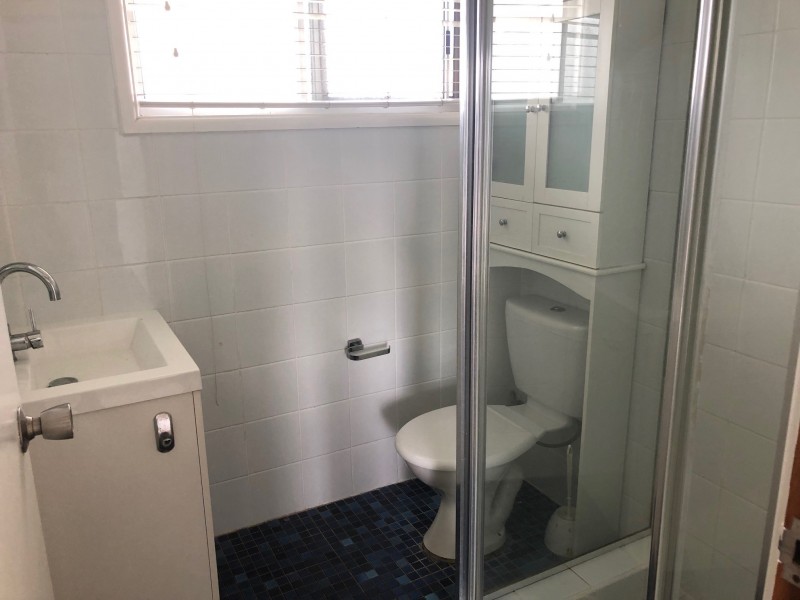 15 Spencer Road, Mannering Park NSW 2259