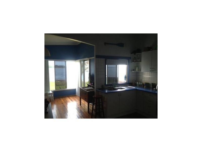 26 Greenacre Ave, Lake Munmorah NSW 2259