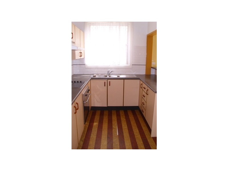 1/137 Budgewoi Rd, Budgewoi NSW 2262