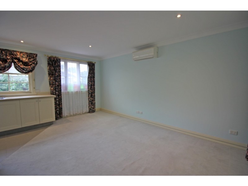 33A Dale Avenue, Chain Valley Bay NSW 2259