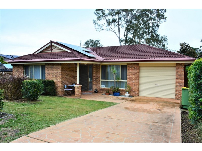 22 Findlay Ave, Chain Valley Bay NSW 2259