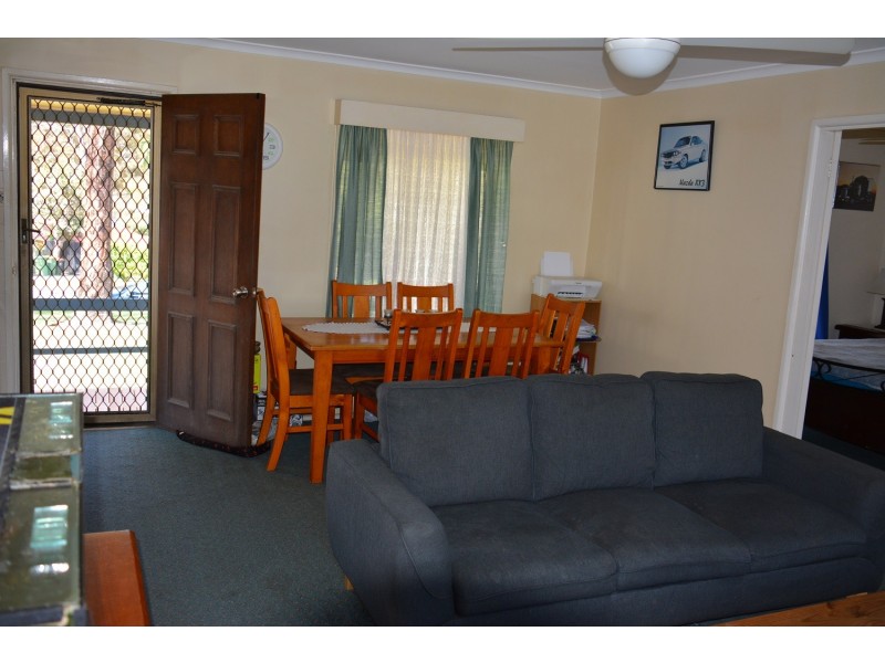 11 Parraweena Rd, Gwandalan NSW 2259