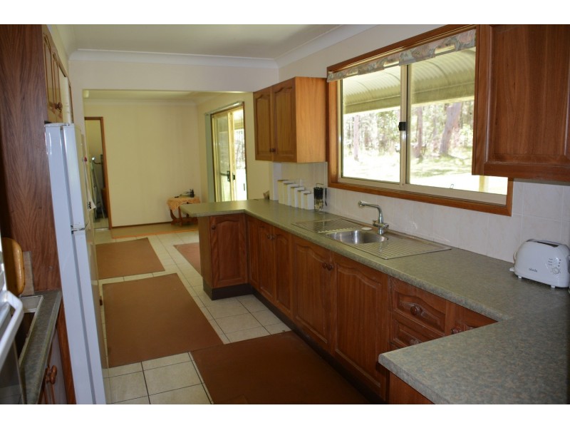 225 cams blvd, Summerland Point NSW 2259