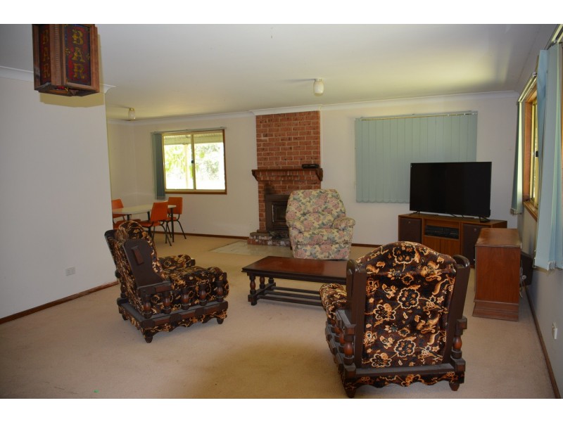 225 cams blvd, Summerland Point NSW 2259