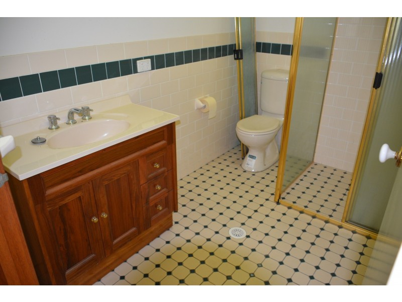 225 cams blvd, Summerland Point NSW 2259