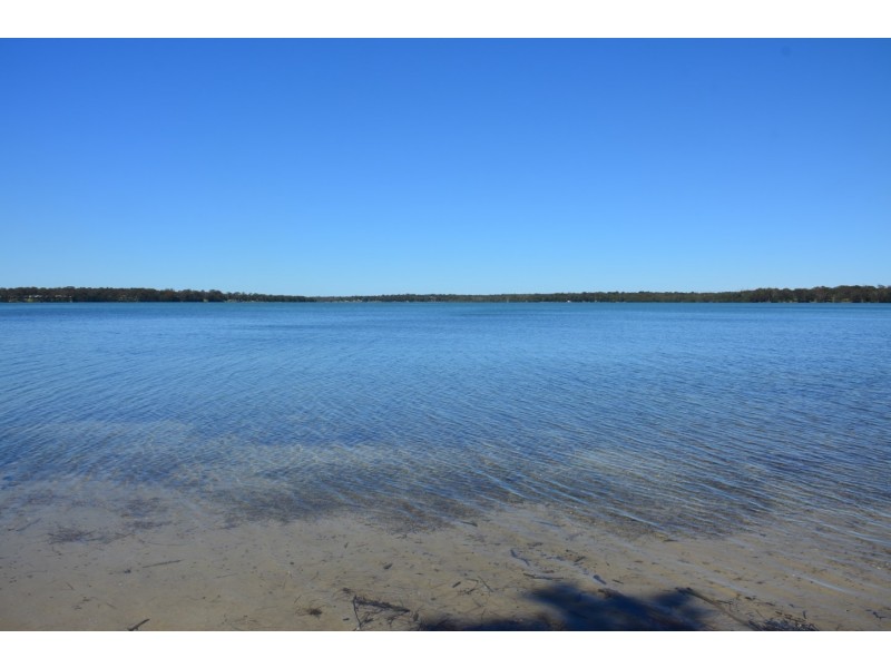 225 cams blvd, Summerland Point NSW 2259