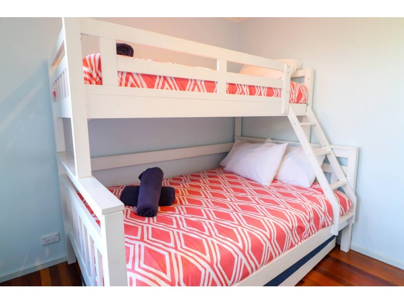 24 Ginganup, Summerland Point NSW 2259