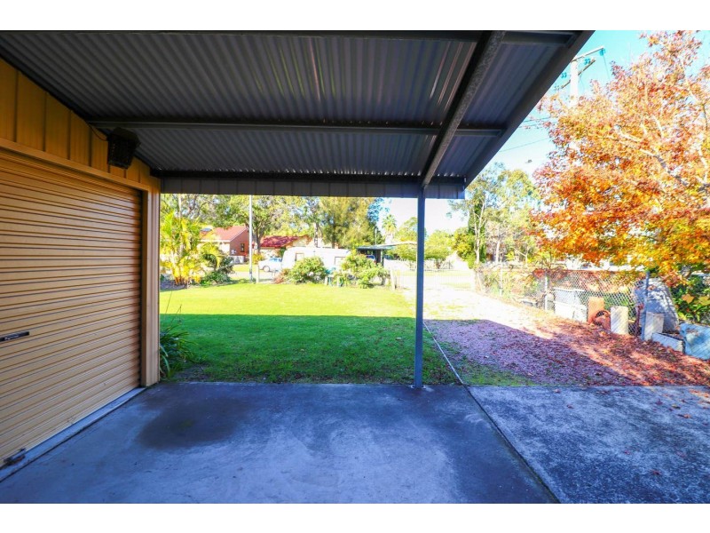 24 Ginganup, Summerland Point NSW 2259