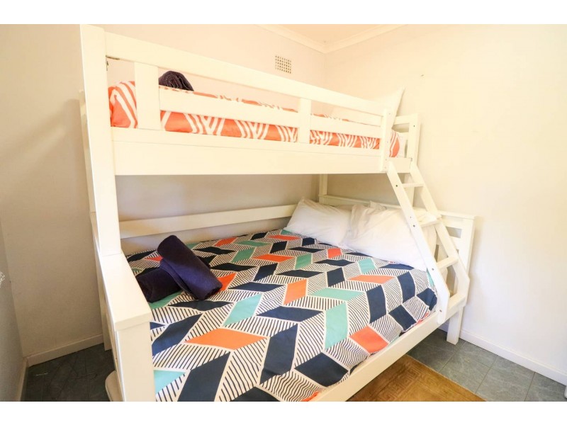 24 Ginganup, Summerland Point NSW 2259