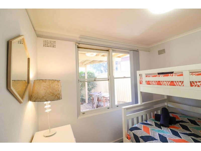 24 Ginganup, Summerland Point NSW 2259