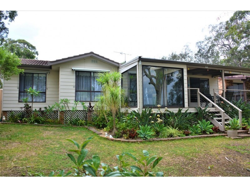 169 Kullaroo Rd, Summerland Point NSW 2259