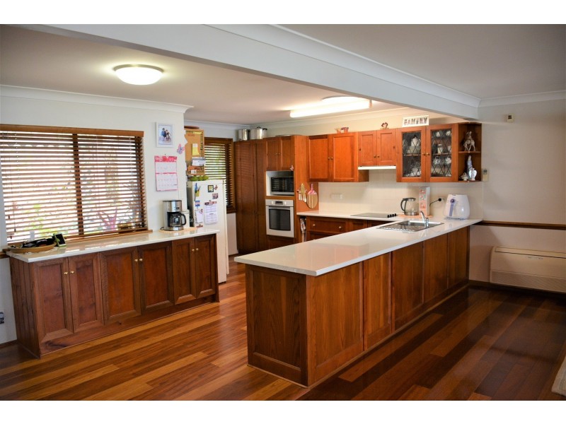 169 Kullaroo Rd, Summerland Point NSW 2259