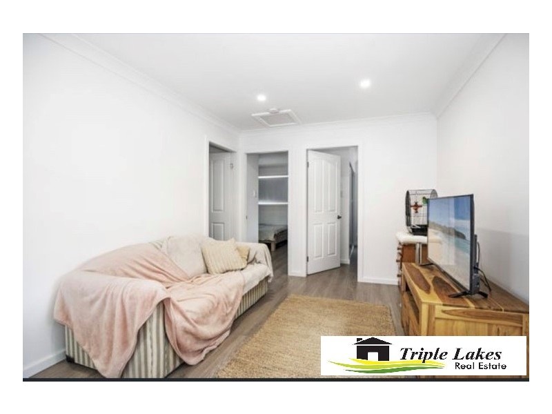 1B Collendina Road, Gwandalan NSW 2259