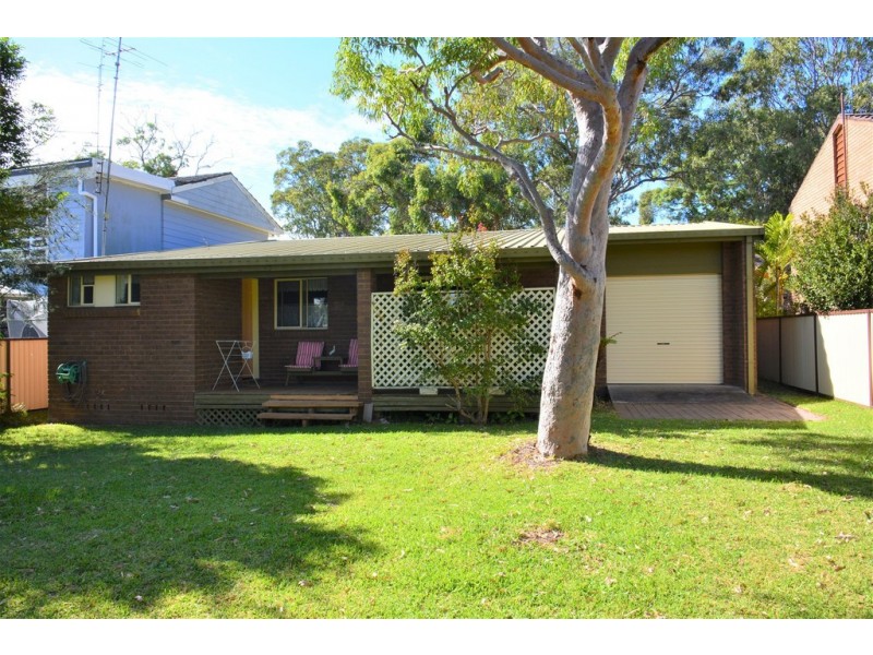 4 Muraban Road, Summerland Point NSW 2259
