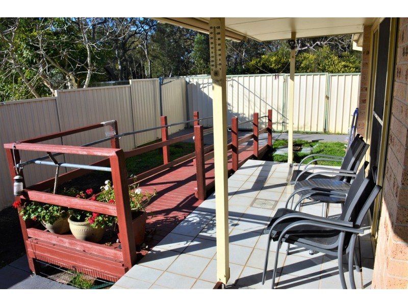 16 Government Road, Summerland Point NSW 2259