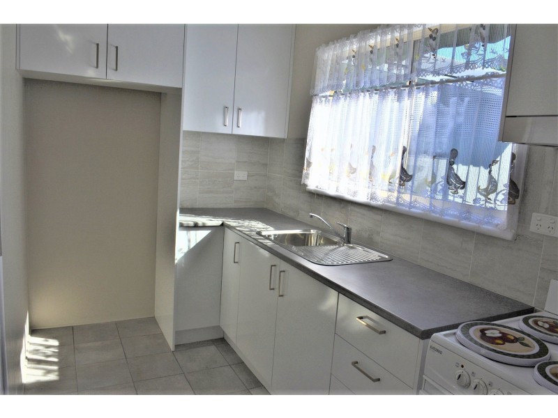 24 Tarwarri Road, Summerland Point NSW 2259