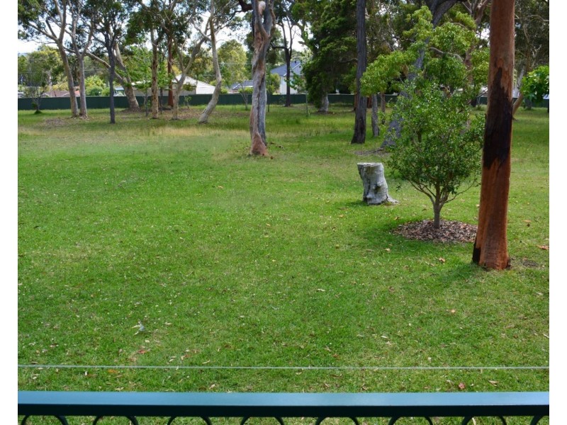 105 Yeramba Road, Summerland Point NSW 2259