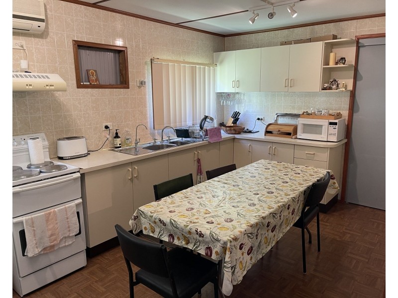 105 Yeramba Road, Summerland Point NSW 2259