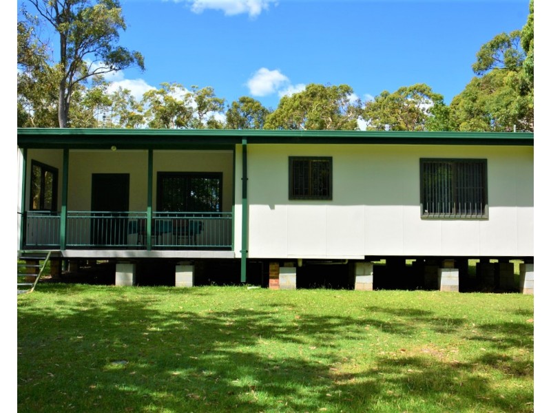 105 Yeramba Road, Summerland Point NSW 2259