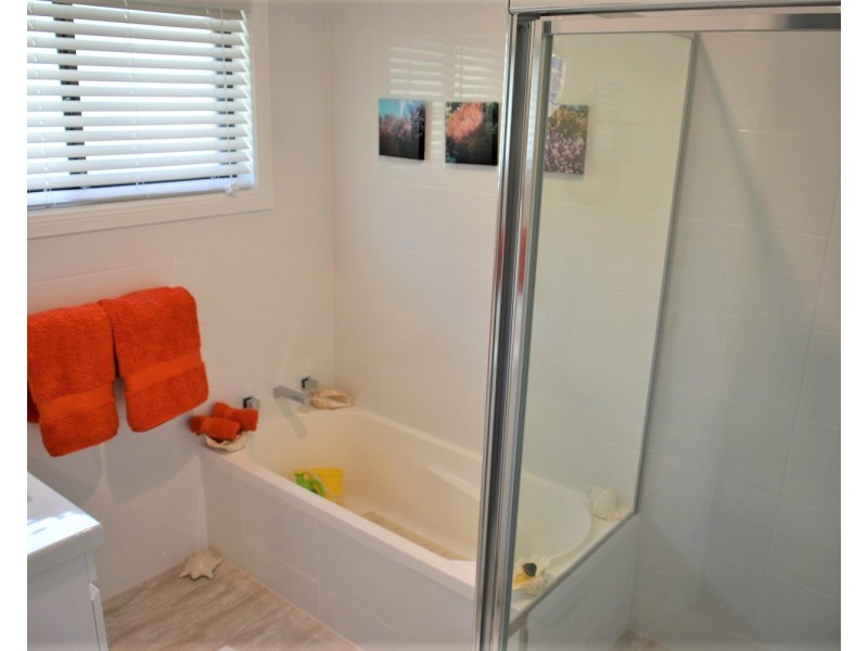1/89 Yeramba Road, Summerland Point NSW 2259