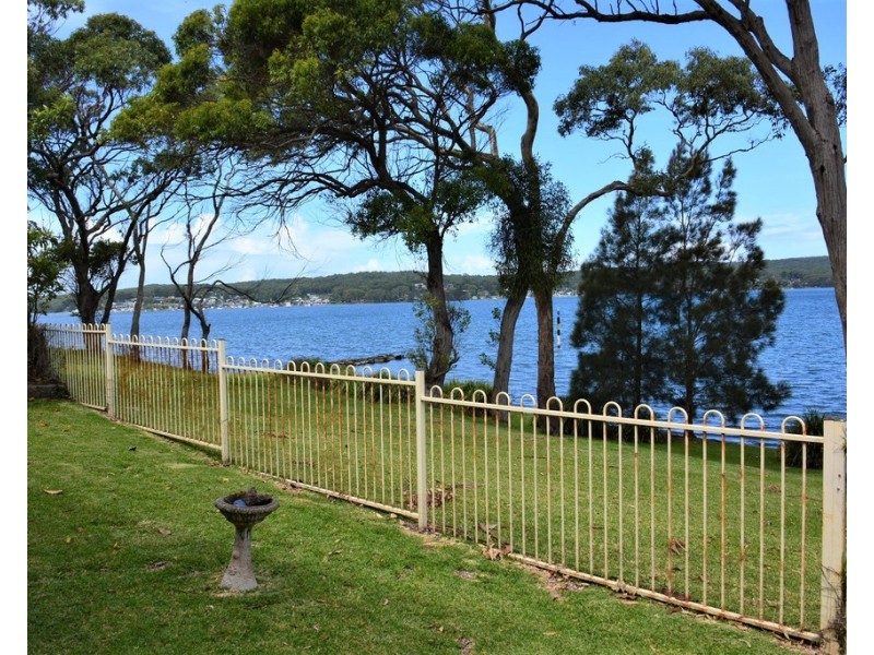 26 Noamunga Crescent, Gwandalan NSW 2259