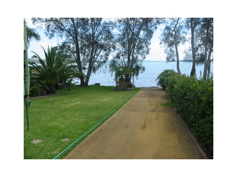 Summerland Point NSW 2259