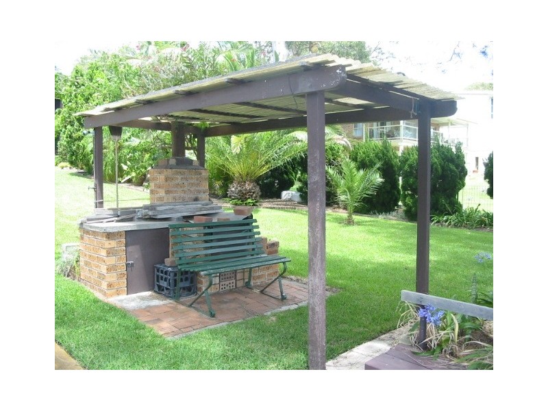 Summerland Point NSW 2259