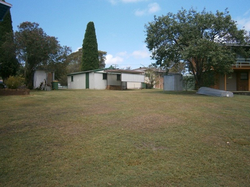 2 Omaru Place, Summerland Point NSW 2259