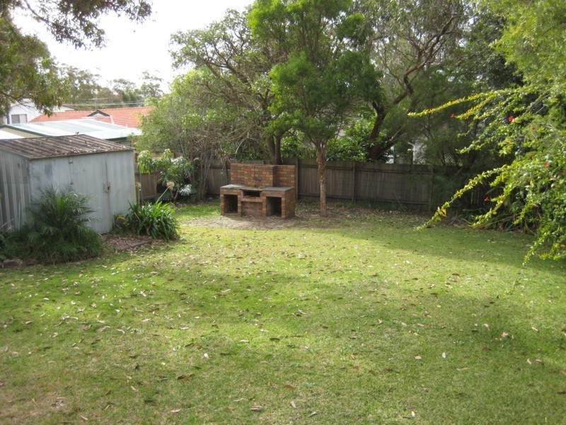 52 Yeramba Road, Summerland Point NSW 2259